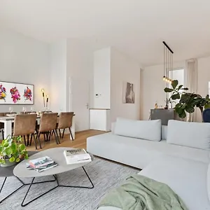 https://bright-waterfront-apartment.hotelsantwerp.net